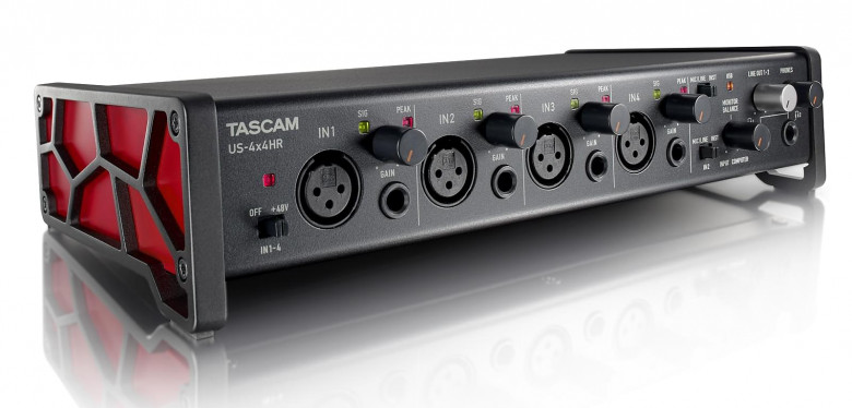 Tascam US-4X4HR scheda audio USB